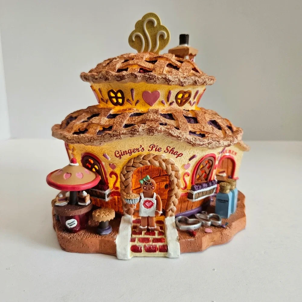 Lemax Gingers Pie Shop Christmas Village Sugar n Spice 25925 Lighted House